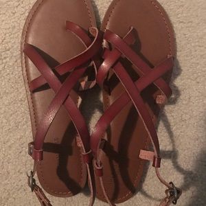American Eagle Sandals